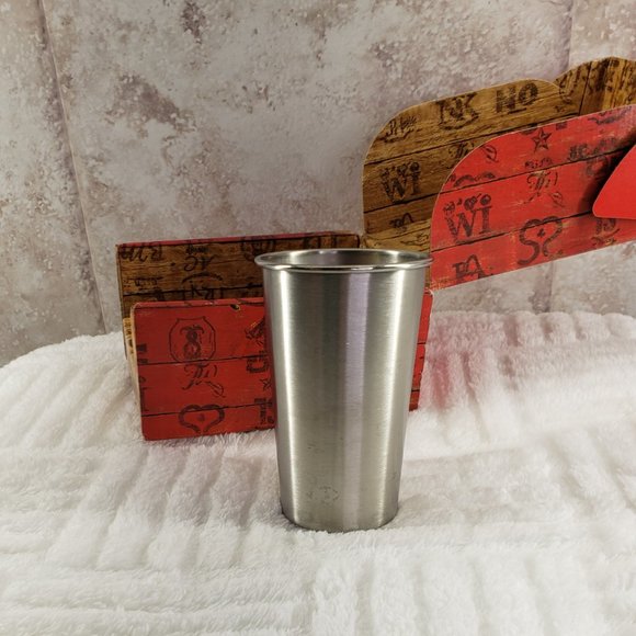 Collectible Engraved Marlboro Pint Steel Cup Tobacco Advertising Promo With Box - Picture 4 of 14